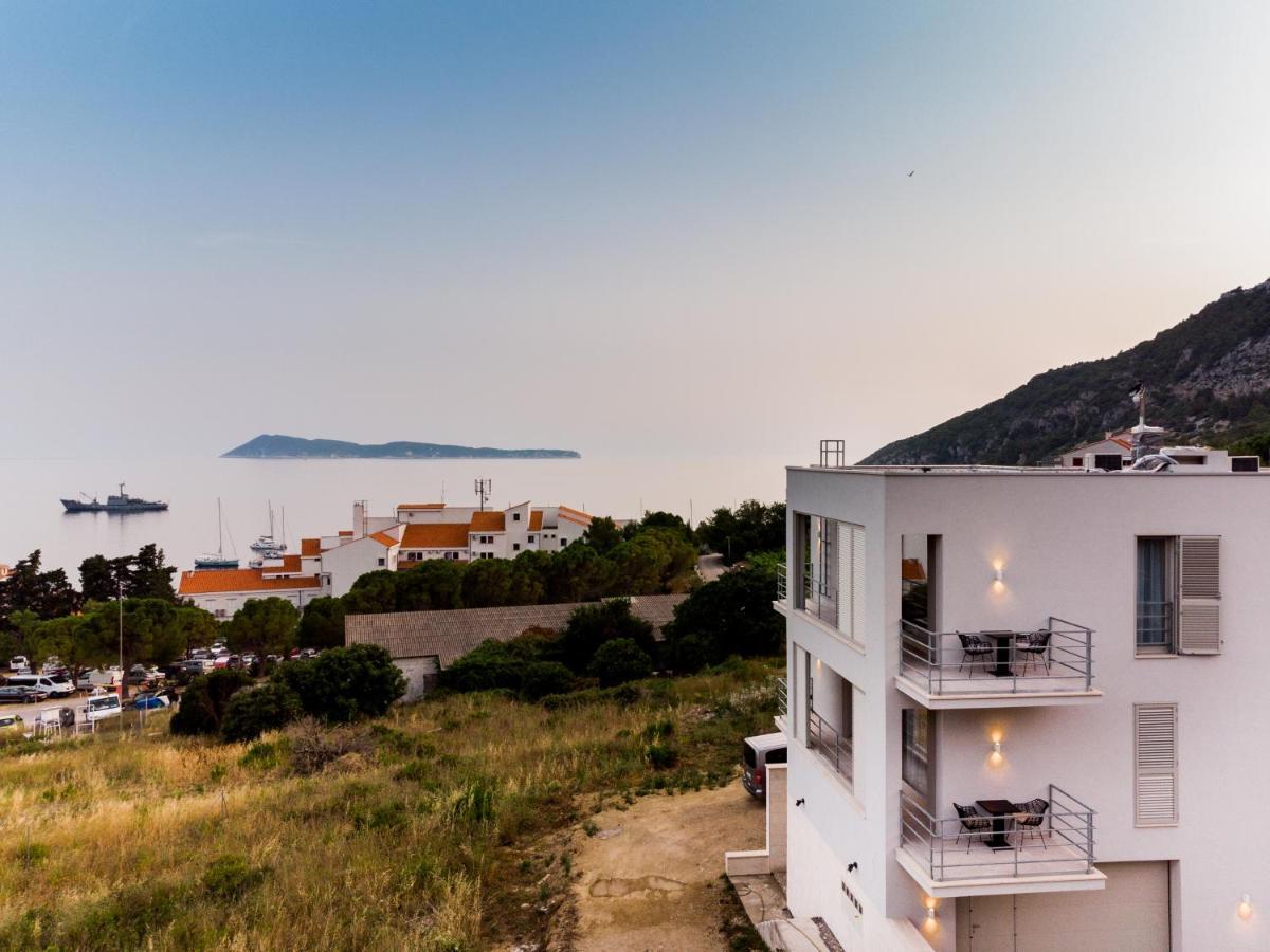 Seaside Elegance Suites Komiža Exterior foto